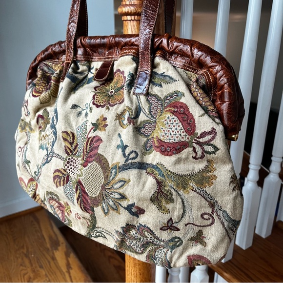 Vtg Furla Floral Tapestry and Leather Shoulder Bag - Picture 9 of 13